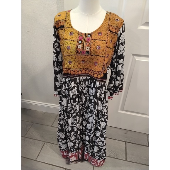 Dresses & Skirts - Boho Embroidered‎ Mirror Work Floral Maxi Dress Black White Yellow Long Sleeve